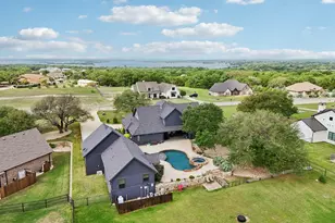 154 Helton Dr, Granbury, TX 76049 - Photo 32