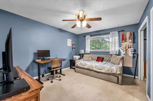1208 Knotty Oaks Dr, Woodway, TX 76712 - Photo 24