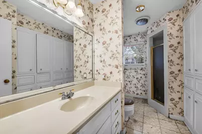 1208 Knotty Oaks Drive, Woodway, TX 76712 - Photo 32