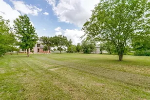 331 Lakeside Dr, Shady Shores, TX 76208 - Photo 22