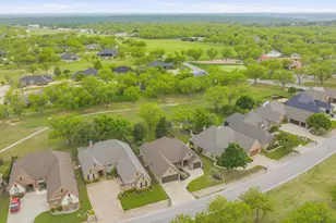 5711 Pebble Beach Dr, Granbury, TX 76049 - Photo 32