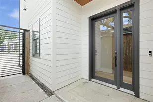 1005 Mt Auburn Ave, Dallas, TX 75223 - Photo 2