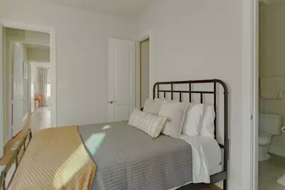 381 E Greenbriar Lane #1001, Dallas, TX 75203 - Photo 14
