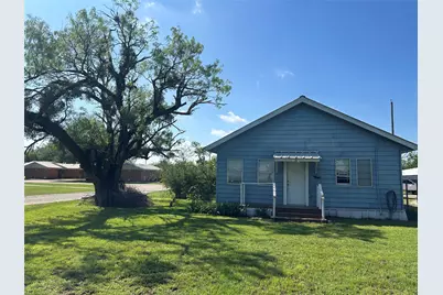 300 Harrison Avenue, Newcastle, TX 76372 - Photo 2