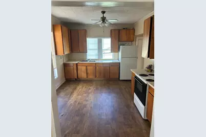 300 Harrison Avenue, Newcastle, TX 76372 - Photo 6
