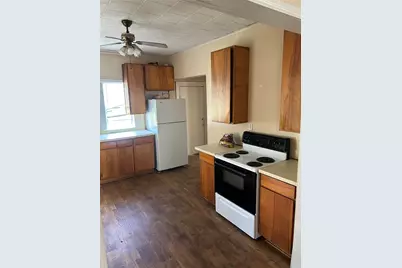 300 Harrison Avenue, Newcastle, TX 76372 - Photo 8