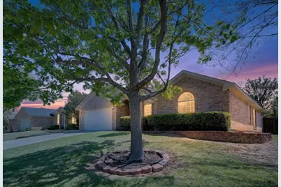 628 Dover Heights Trail, Mansfield, TX 76063 - Photo 4