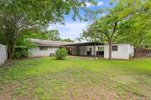 2025 Lenamon St, Waco, TX 76710 - Photo 24