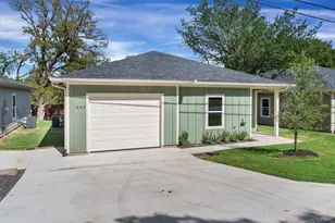 807 Branding Iron Trail, Granbury, TX 76049 - Photo 2