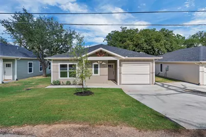 809 Branding Iron Trail, Granbury, TX 76049 - Photo 1