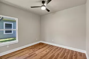 809 Branding Iron Trail, Granbury, TX 76049 - Photo 10
