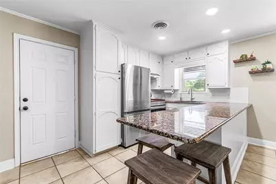436 Ball Street, Grapevine, TX 76051 - Photo 8