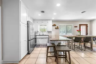 436 Ball St, Grapevine, TX 76051 - Photo 6