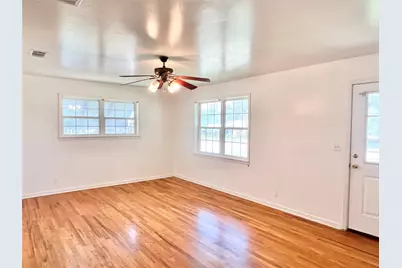 802 E White Street, Hamilton, TX 76531 - Photo 6