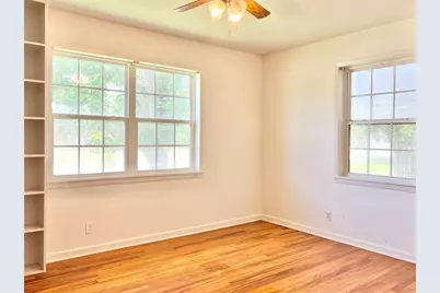 802 E White Street, Hamilton, TX 76531 - Photo 12