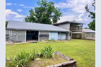802 E White Street, Hamilton, TX 76531 - Photo 24