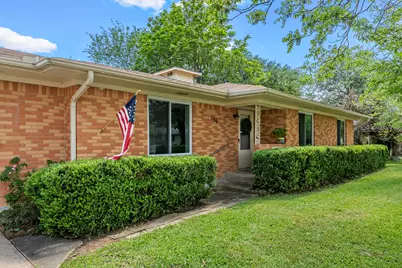 706 W Denison Drive, Robinson, TX 76706 - Photo 2