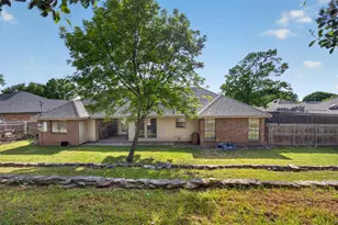 7020 Live Oak Dr, North Richland Hills, TX 76182 - Photo 32