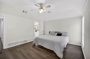 7020 Live Oak Dr, North Richland Hills, TX 76182 - Photo 20
