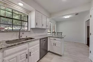 7020 Live Oak Dr, North Richland Hills, TX 76182 - Photo 16