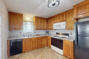 9945 Pack Saddle Trail, Fort Worth, TX 76108 - Photo 14