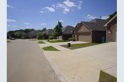 209 Bird Creek Drive, Little Elm, TX 75068 - Photo 28