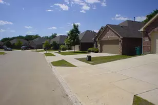 209 Bird Creek Dr, Little Elm, TX 75068 - Photo 28