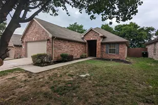 209 Bird Creek Dr, Little Elm, TX 75068 - Photo 2