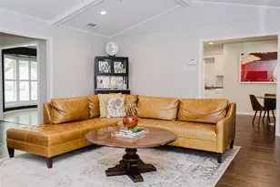 3257 Brookhaven Club Dr, Farmers Branch, TX 75234 - Photo 6