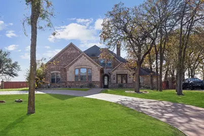 5829 Lakeside Drive, Fort Worth, TX 76179 - Photo 1