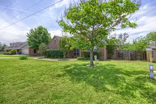 501 Tiger Ln, Gunter, TX 75058 - Photo 4