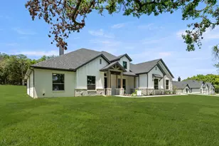 691 Bent Tree Ln, Weatherford, TX 76085 - Photo 2