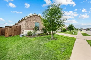 11440 Silver Queen Dr, Aubrey, TX 76227 - Photo 2