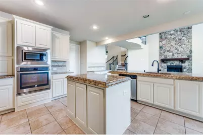 809 Frisco Hills Boulevard, Little Elm, TX 75068 - Photo 4