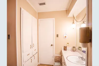 200 E San Saba Street, Wortham, TX 76693 - Photo 22