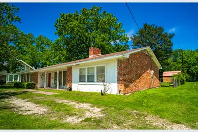 200 E San Saba Street, Wortham, TX 76693 - Photo 2