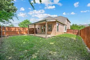 8000 Red Riv Run, North Richland Hills, TX 76180 - Photo 40