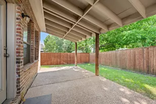 8000 Red Riv Run, North Richland Hills, TX 76180 - Photo 38