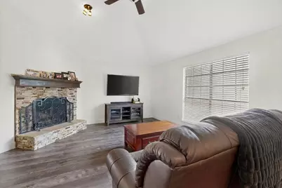 2305 Rockbluff Court, Rowlett, TX 75088 - Photo 6