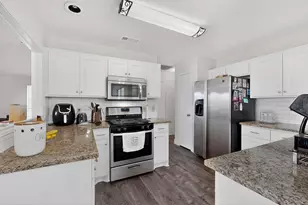 2305 Rockbluff Ct, Rowlett, TX 75088 - Photo 10