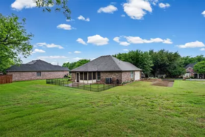 9417 Ravenswood Road, Granbury, TX 76049 - Photo 30