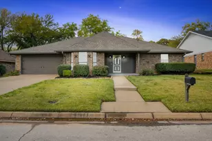 2017 Iron Horse Ct, Arlington, TX 76017 - Photo 1