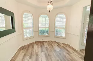 9720 Windy Hollow Dr, Irving, TX 75063 - Photo 2