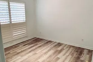 9720 Windy Hollow Dr, Irving, TX 75063 - Photo 12