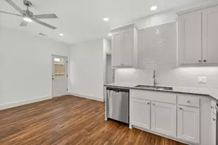 502 E Kimball St, Mansfield, TX 76063 - Photo 8