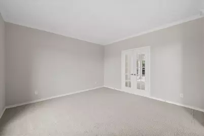 6320 Lake Bluff Drive, Dallas, TX 75249 - Photo 10