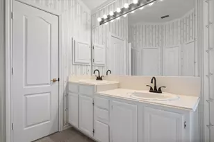 6320 Lake Bluff Dr, Dallas, TX 75249 - Photo 26