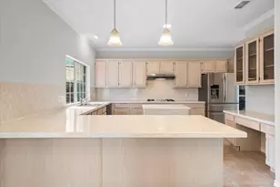 6320 Lake Bluff Dr, Dallas, TX 75249 - Photo 14