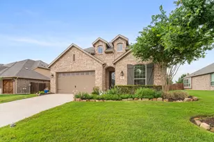 346 Windsor St, Waxahachie, TX 75165 - Photo 2