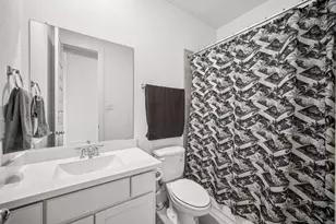 346 Windsor St, Waxahachie, TX 75165 - Photo 24